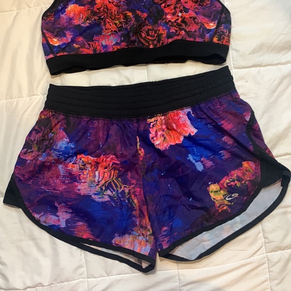 Champion matching active set - Picture 3 of 4